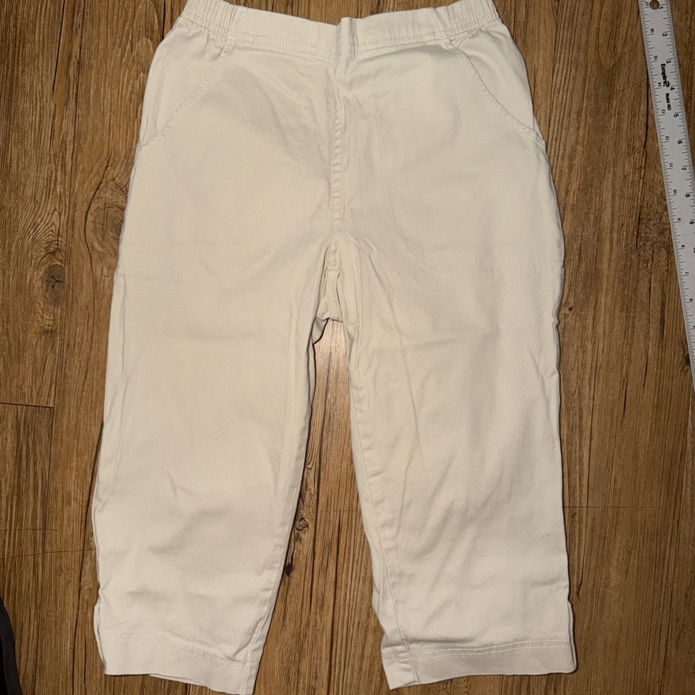 Cross & Barrow Women's Size 2p Stretch Pull On Khaki Capri Pants Beige T14